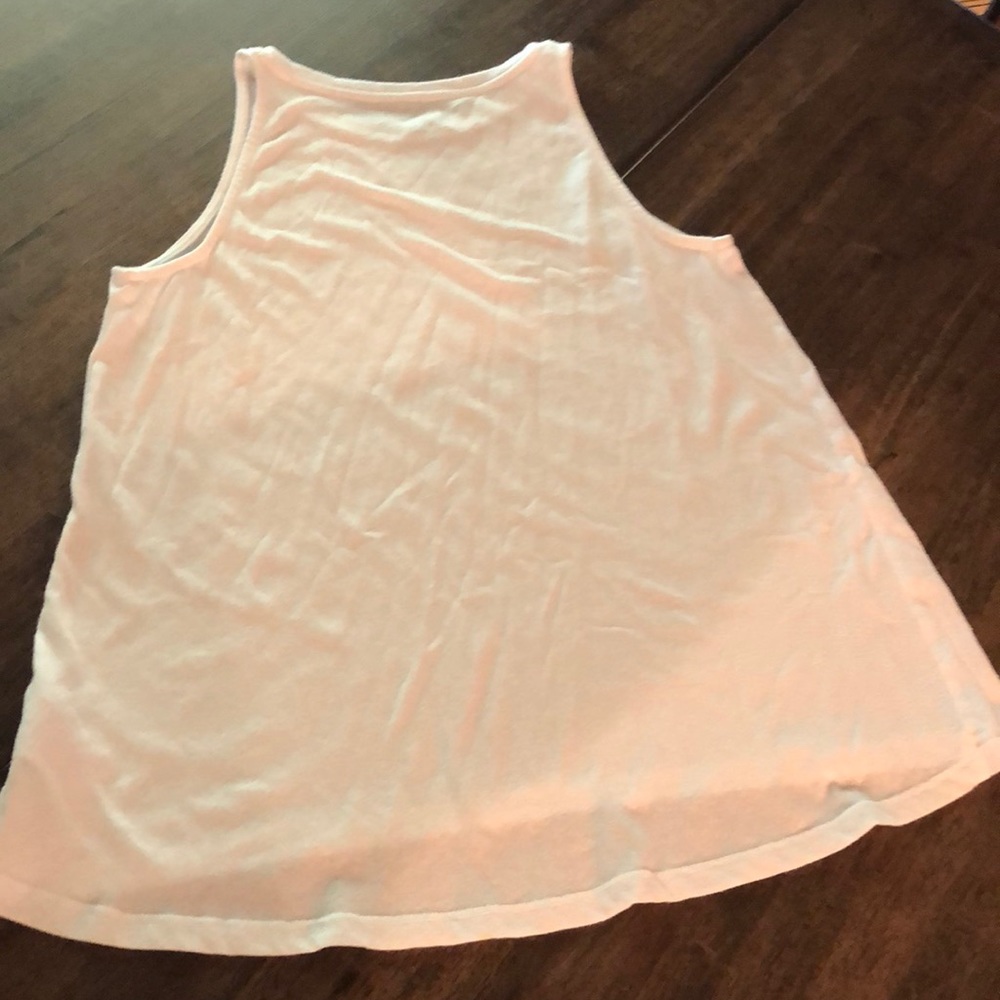 Women’s Old Navy Small tank top - Picture 2 of 3